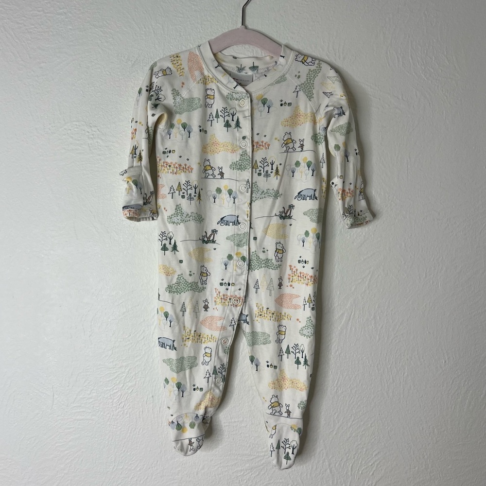 Disney Woodland Adventure Winnie the Pooh Kids Footie size 3-6 months